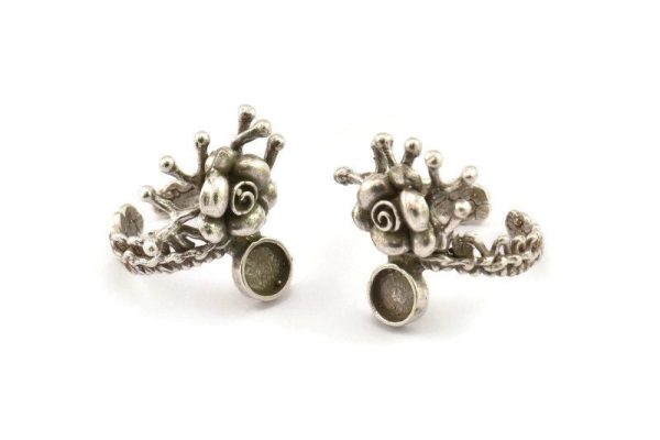 Silver Flower Ring, Antique Silver Plated Brass Adjustable Rings With 1 Stone Settings - Pad Size 6mm N2540 H1626 For Sale